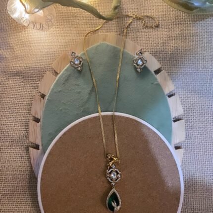 Bellucci Premium Stone Pendant Necklace with Earrings